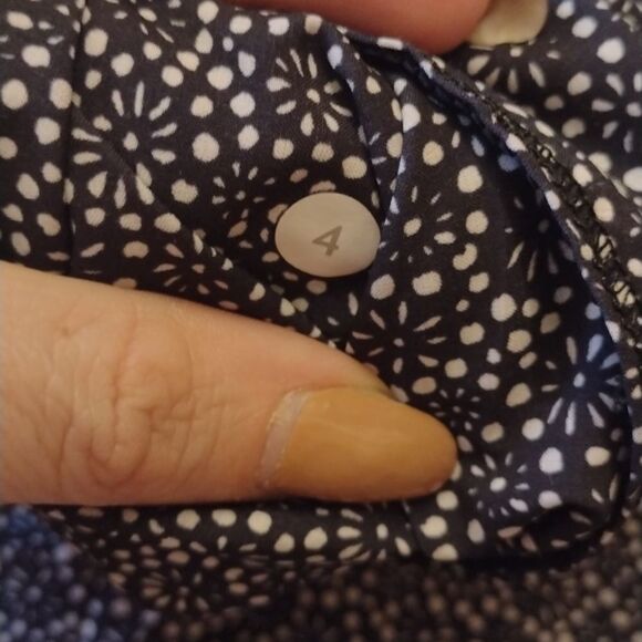 Lululemon Om Pant Black baggy with gathered hem cropped size 4 - Picture 7 of 11